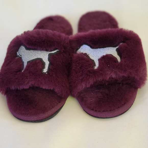 Pink Victoria Secret Slides - Picture 5 of 5